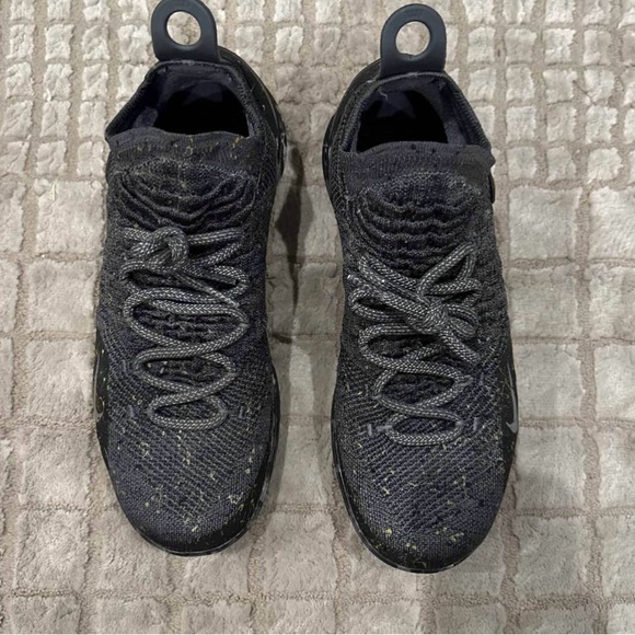 KD Zoom 11 Gold Splatter